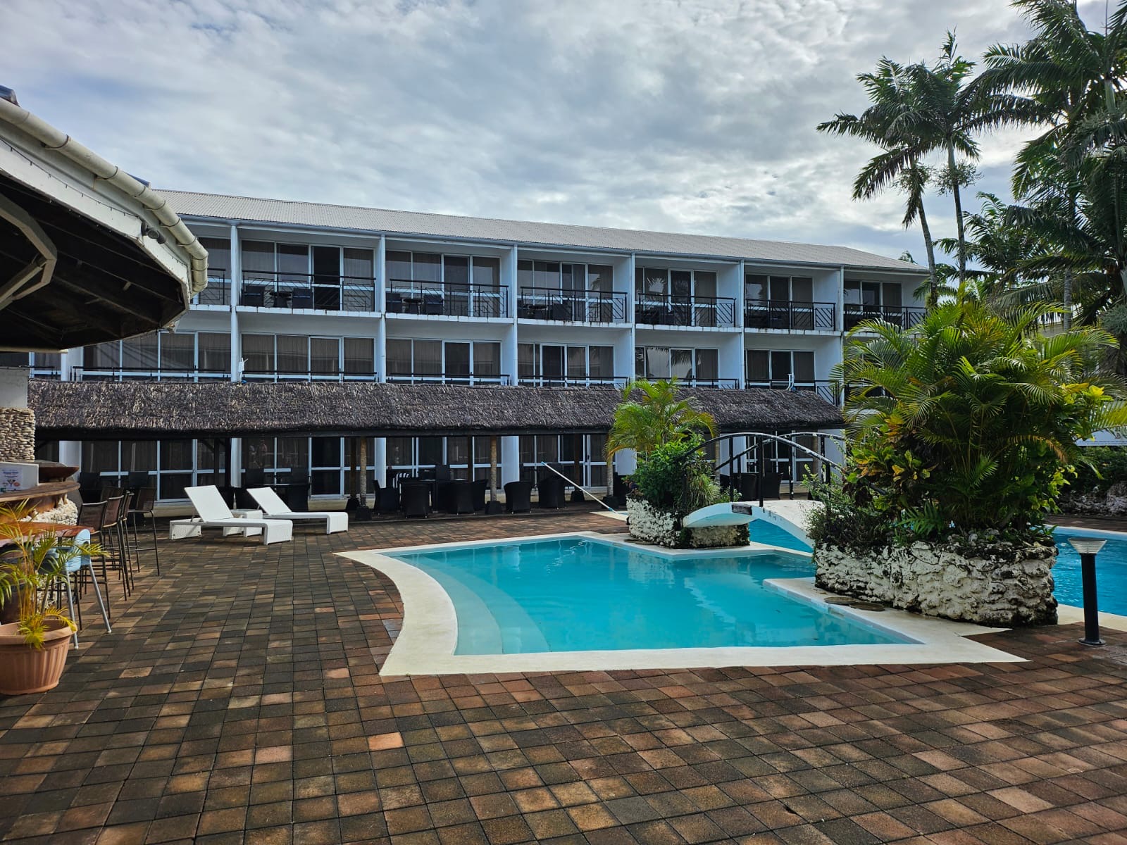 f2e664a5 dec2 468b 9b6e 8cd63f20d95f